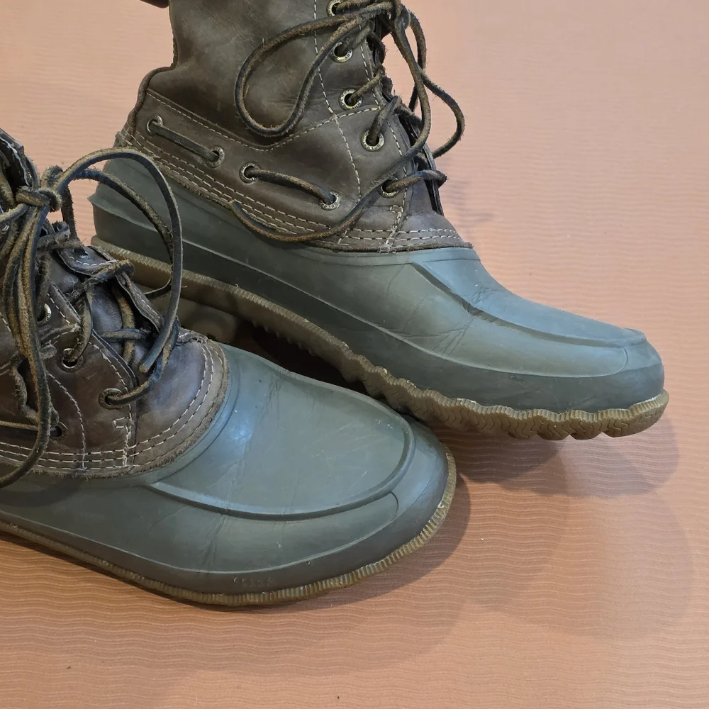 Sperry Men’s Size 8.5 M Duck Boots Leather Rubber Lace Up Waterproof STS13460